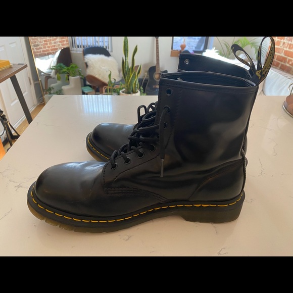 Dr. Martens Other - Dr.Martens 1460 Smooth Leather Lace Up Boots